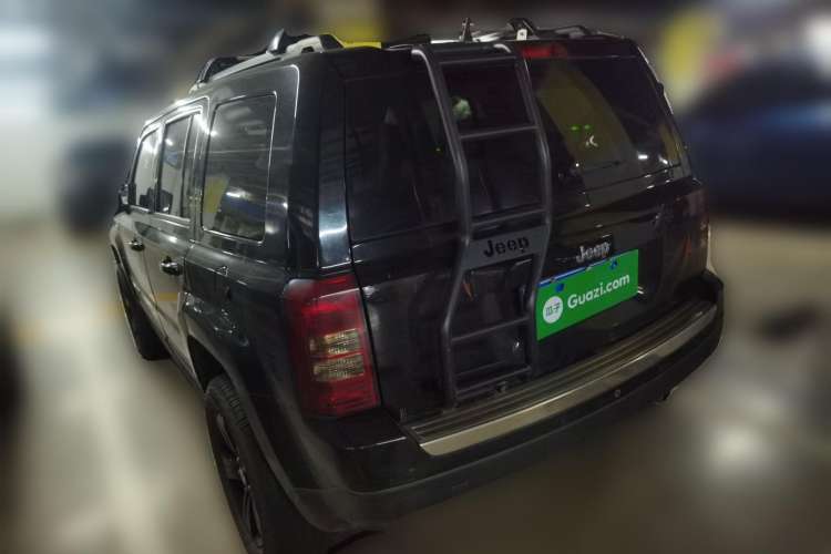 Used Jeep Patriot 2014 2.4L Sport Edition Rear Left 45 Deg