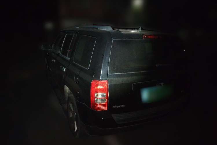 Used Jeep Patriot 2014 2.4L Sport Edition Rear Left 45 Deg