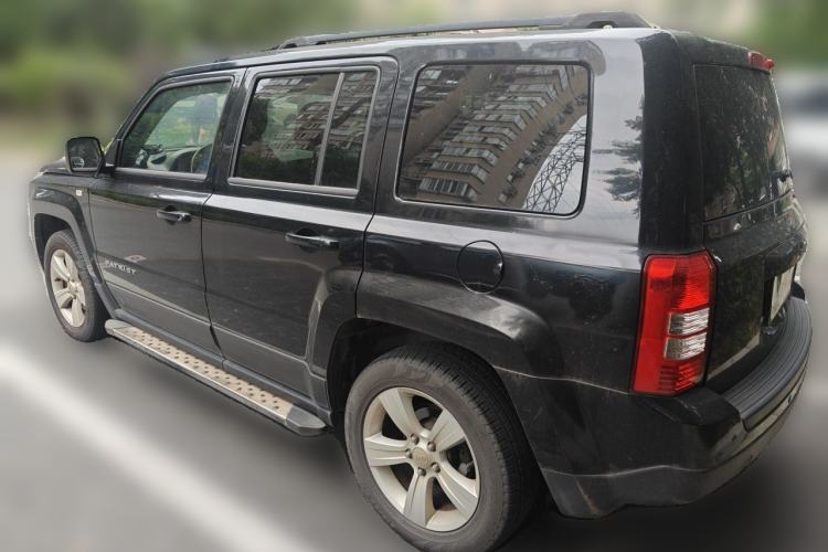 Used Jeep Patriot 2014 2.4L Sport Edition Rear Left 45 Deg