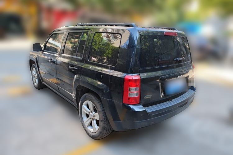 Used Jeep Patriot 2014 2.0L Sport Enhanced Edition Rear Left 45 Deg