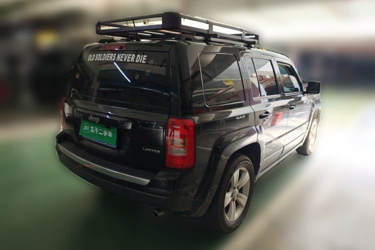 Used Jeep Patriot 2014 2.4L Luxury Navigation Edition Rear Right 45 Deg