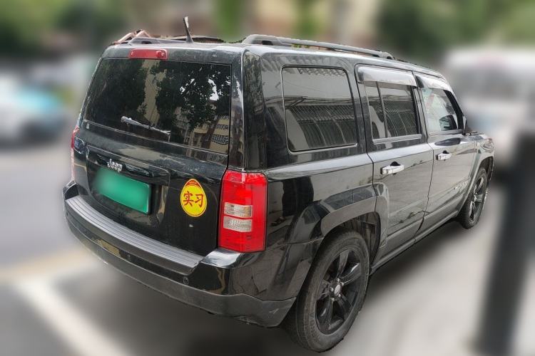 Used Jeep Patriot 2014 2.4L Sport Edition Rear Right 45 Deg