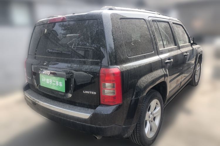 Used Jeep Patriot 2014 2.4L Luxury Navigation Edition Rear Right 45 Deg