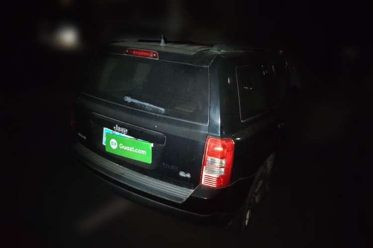 Used Jeep Patriot 2014 2.4L Sport Edition Rear Right 45 Deg