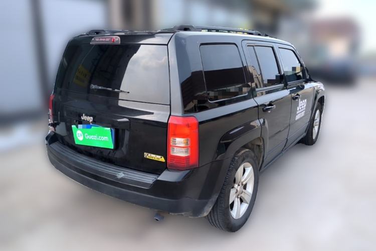 Used Jeep Patriot 2014 2.4L Sport Edition Rear Right 45 Deg