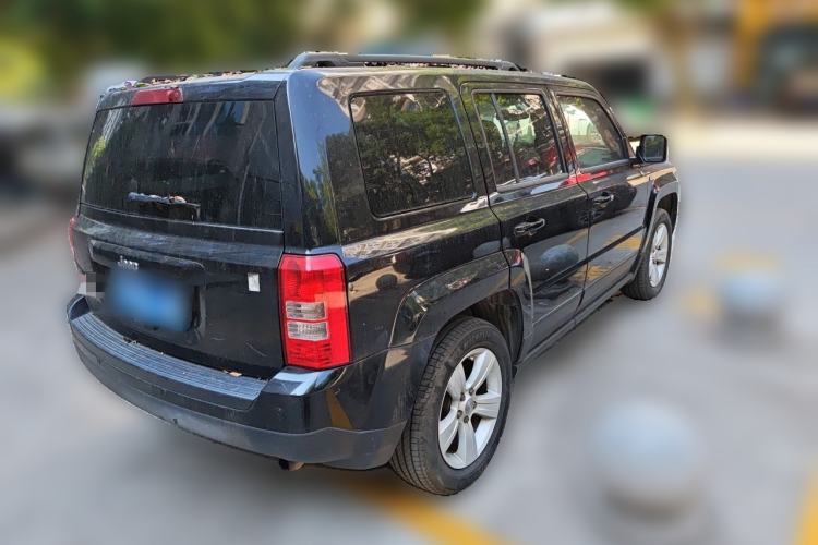 Used Jeep Patriot 2014 2.0L Sport Enhanced Edition Rear Right 45 Deg