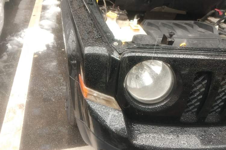 Used Jeep Patriot 2014 2.0L Sport Enhanced Edition Right Front Headlight