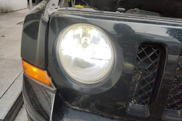 Used Jeep Patriot 2014 2.4L Sport Edition Right Front Headlight