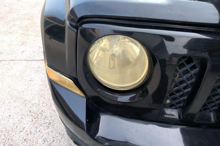 Used Jeep Patriot 2014 2.4L Sport Edition Right Front Headlight