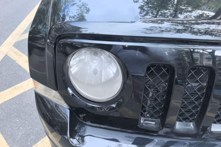 Used Jeep Patriot 2014 2.4L Sport Edition Right Front Headlight