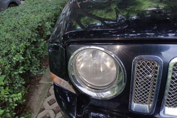 Used Jeep Patriot 2014 2.4L Luxury Navigation Edition Right Front Headlight