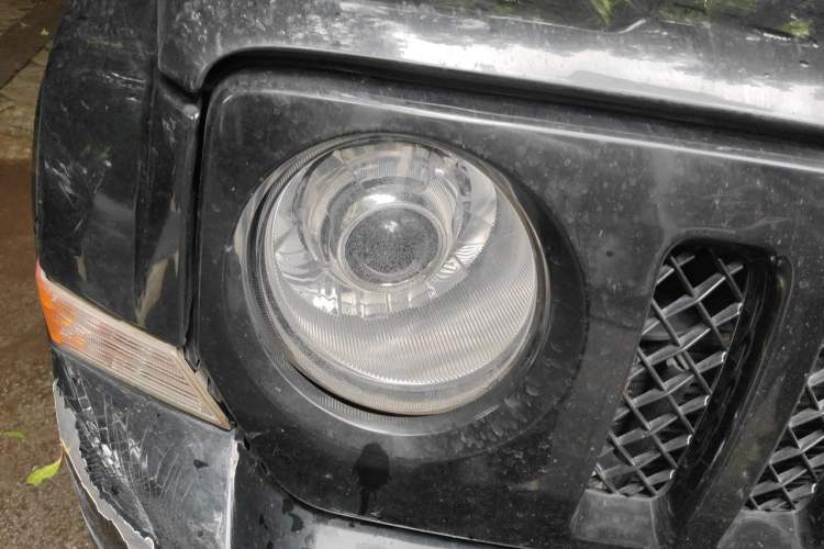 Used Jeep Patriot 2014 2.4L Sport Edition Right Front Headlight