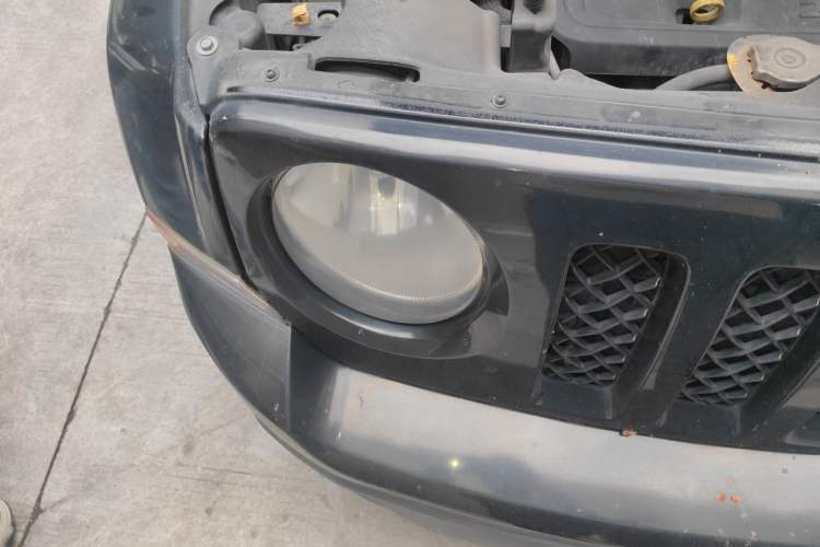 Used Jeep Patriot 2014 2.0L Sport Enhanced Edition Right Front Headlight