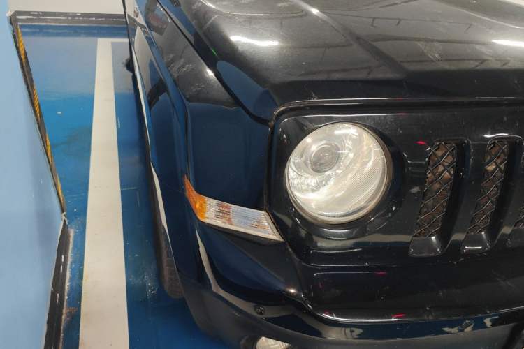 Used Jeep Patriot 2014 2.4L Sport Edition Right Front Headlight