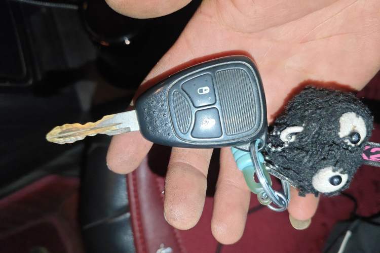 Used Jeep Patriot 2014 2.4L Luxury Navigation Edition Vehicle Key