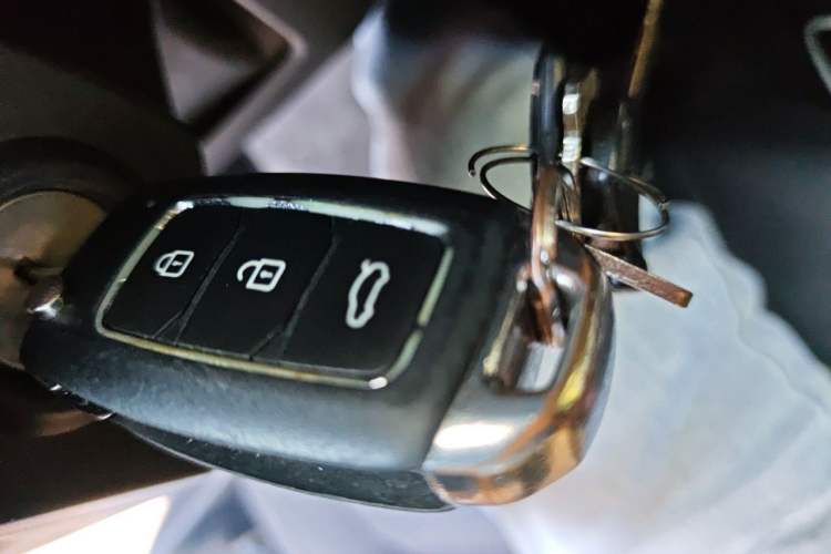 Used Jeep Patriot 2014 2.0L Sport Enhanced Edition Vehicle Key