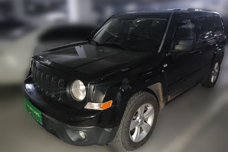 Used Jeep Patriot 2014 2.4L Luxury Navigation Edition Guazi used car, China used car export, Used car for sale, Used  cars, Cheapest cars for sale