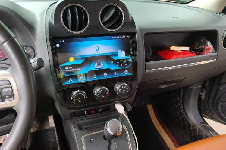 Used Jeep Patriot 2014 2.4L Sport Edition Audio And AC Panel