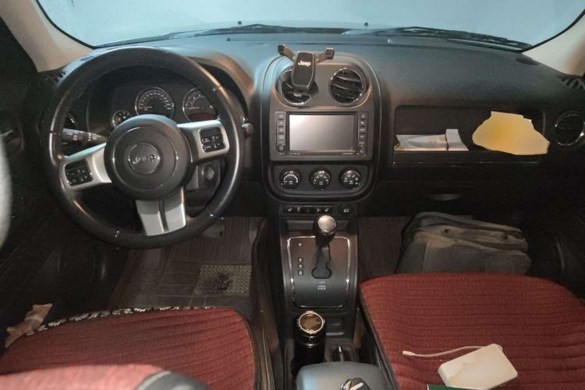 Used Jeep Patriot 2014 2.4L Luxury Navigation Edition Center Console