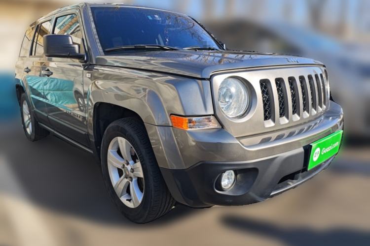 Used Jeep Patriot 2014 2.4L Luxury Navigation Edition Exterior 2
