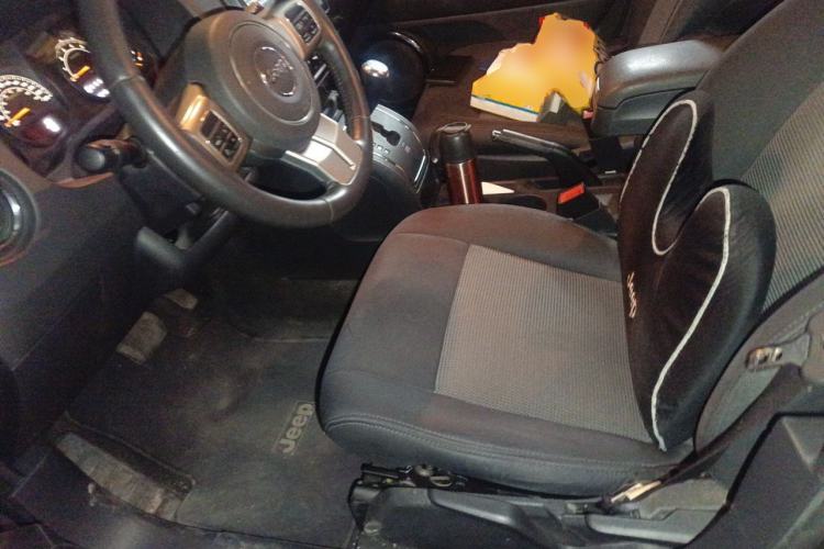 Used Jeep Patriot 2014 2.4L Sport Edition Left Front Seat