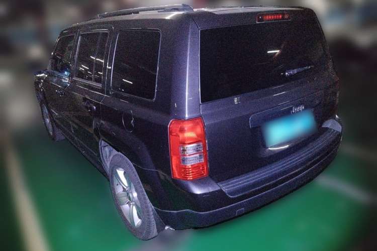 Used Jeep Patriot 2014 2.4L Sport Edition Rear Left 45 Deg