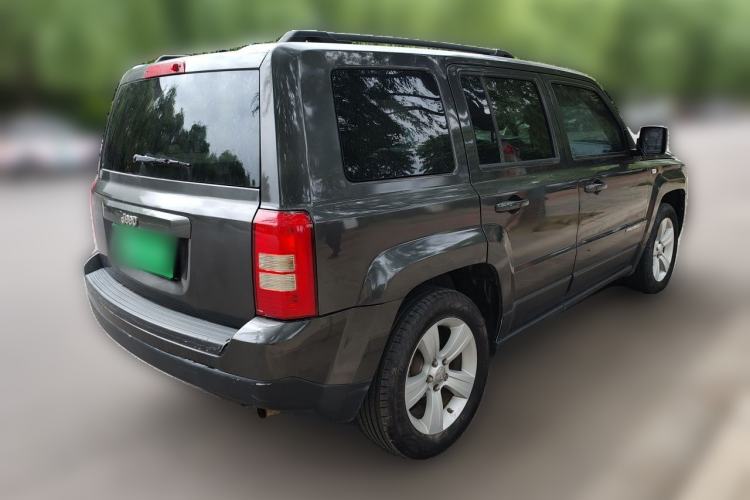 Used Jeep Patriot 2014 2.4L Sport Edition Rear Right 45 Deg