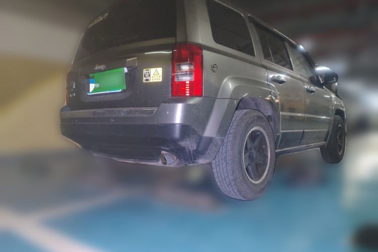 Used Jeep Patriot 2014 2.4L Luxury Navigation Edition Rear Right 45 Deg