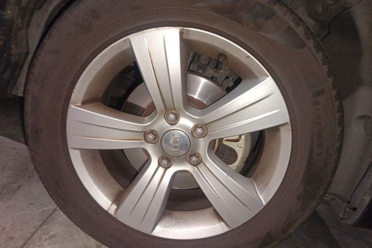Used Jeep Patriot 2014 2.4L Sport Edition Right Front Wheel Hub