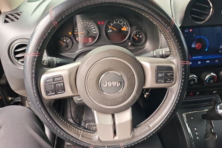 Used Jeep Patriot 2014 2.0L Sport Enhanced Edition Steering Wheel