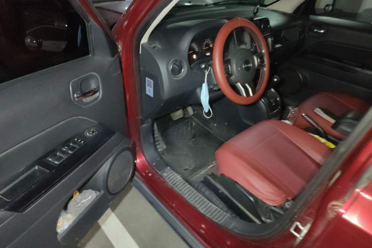 Used Jeep Patriot 2014 2.0L Sport Enhanced Edition Driver Seat