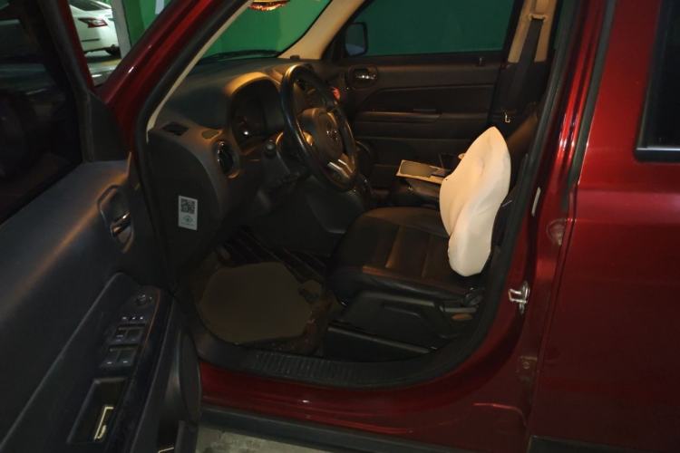 Used Jeep Patriot 2014 2.0L Sport Enhanced Edition Driver Seat