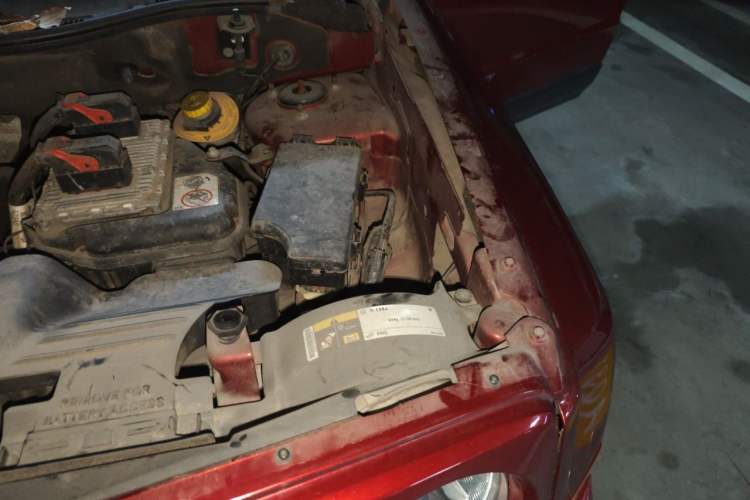 Used Jeep Patriot 2014 2.0L Sport Enhanced Edition Engine Bay Left
