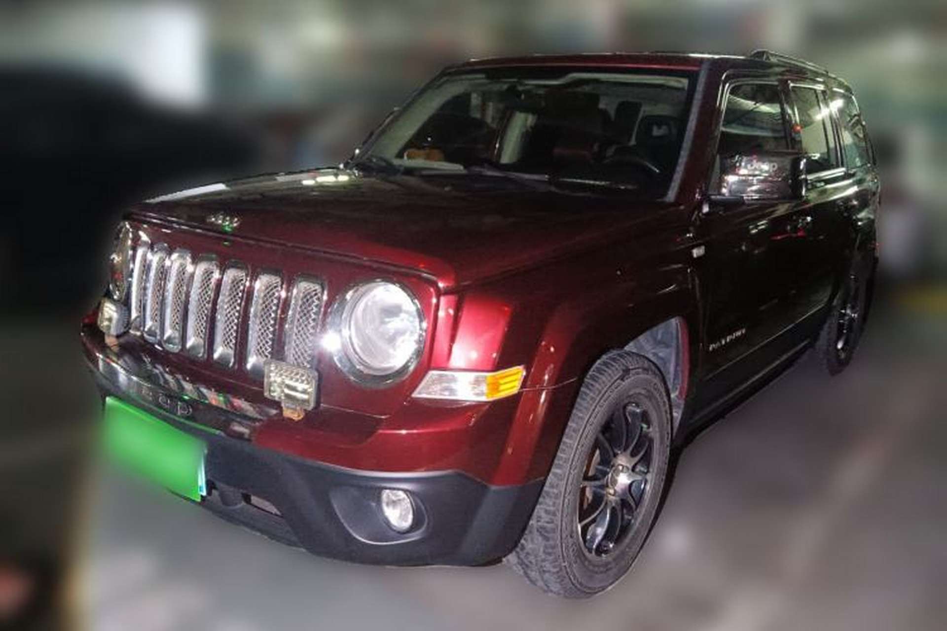 Used Jeep Patriot 2014 2.4L Sport Edition Front Left 45 Deg