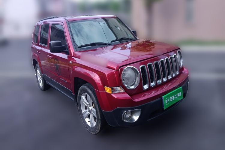 Used Jeep Patriot 2014 2.0L Sport Enhanced Edition Front Right 45 Deg