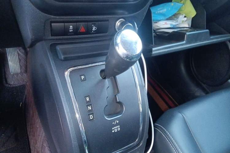 Used Jeep Patriot 2014 2.0L Sport Enhanced Edition Gear Lever