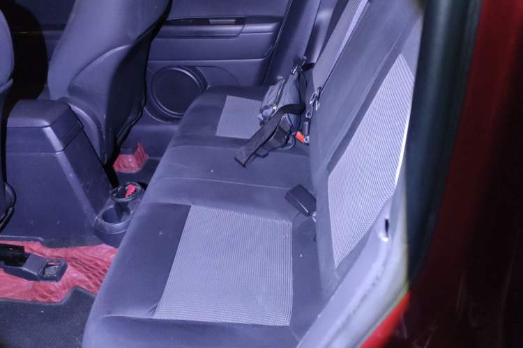 Used Jeep Patriot 2014 2.0L Sport Enhanced Edition Left Rear Seat