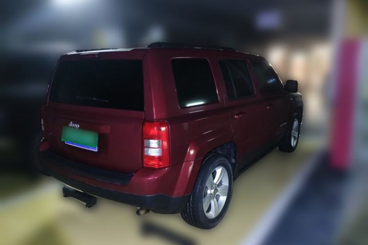Used Jeep Patriot 2014 2.0L Sport Enhanced Edition Rear Right 45 Deg