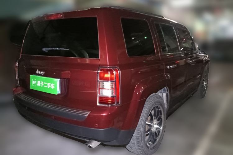Used Jeep Patriot 2014 2.4L Sport Edition Rear Right 45 Deg