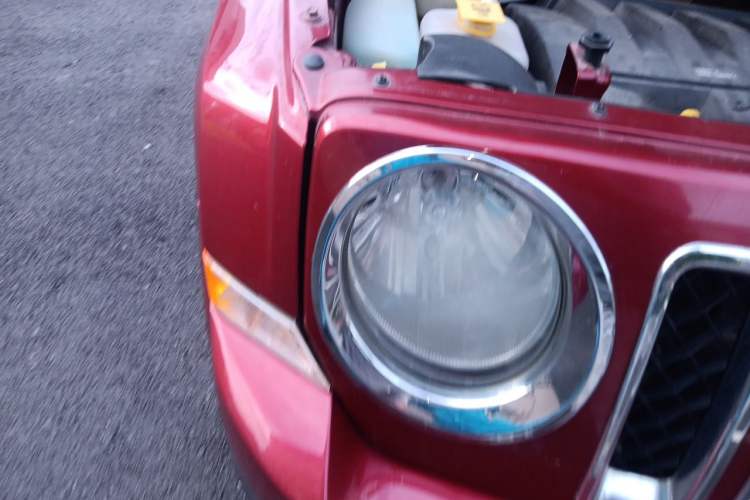 Used Jeep Patriot 2014 2.0L Sport Enhanced Edition Right Front Headlight