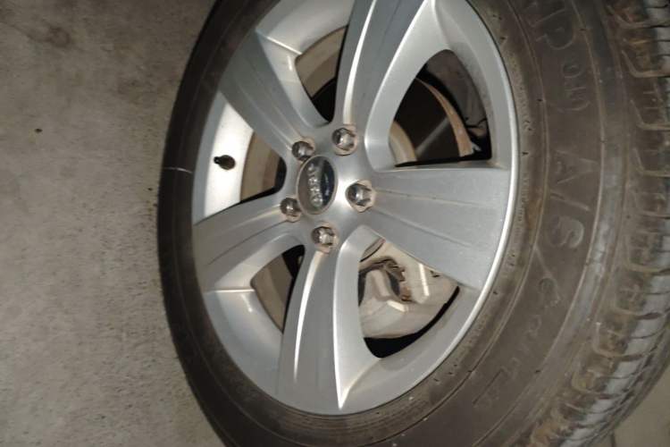 Used Jeep Patriot 2014 2.0L Sport Enhanced Edition Right Front Wheel Hub