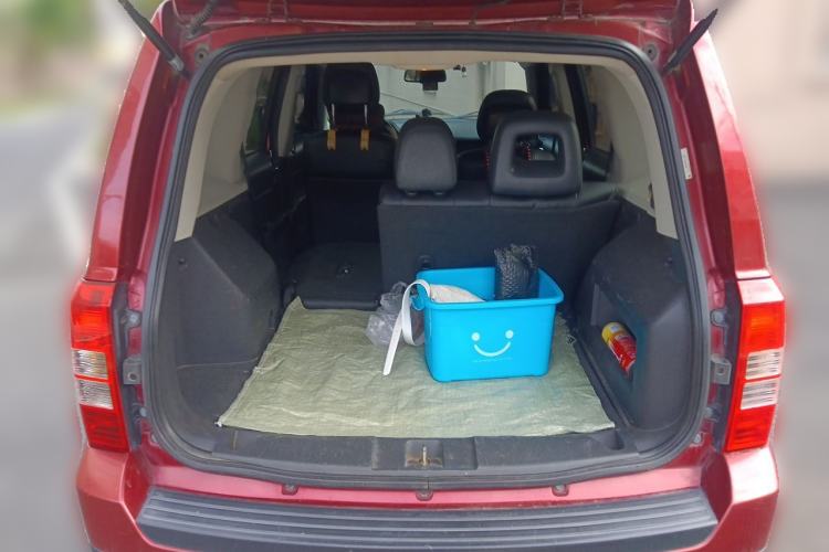 Used Jeep Patriot 2014 2.0L Sport Enhanced Edition Trunk