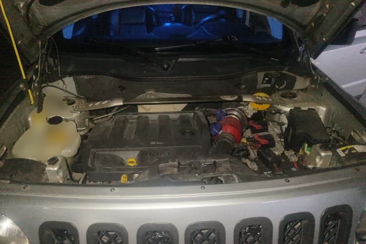 Used Jeep Patriot 2014 2.4L Luxury Navigation Edition Engine Bay