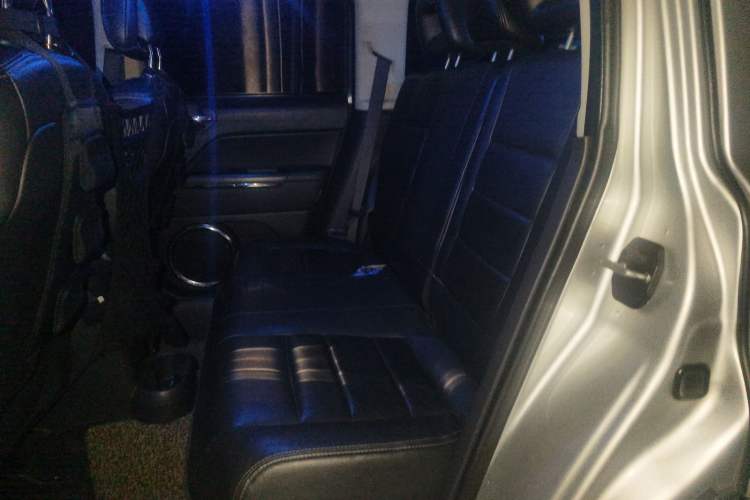 Used Jeep Patriot 2014 2.4L Luxury Navigation Edition Left Rear Seat