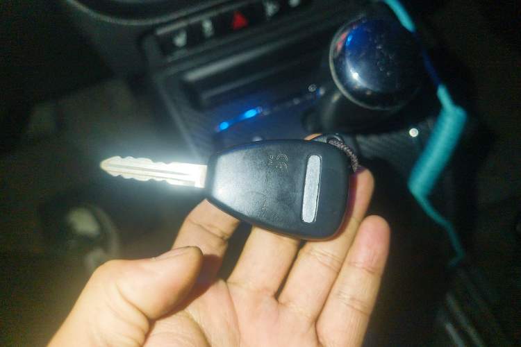 Used Jeep Patriot 2014 2.4L Luxury Navigation Edition Vehicle Key