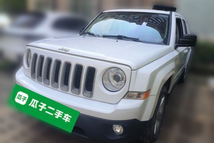 Used Jeep Patriot 2014 2.4L Luxury Navigation Edition Guazi used car, China used car export, Used car for sale, Used  cars, Cheapest cars for sale