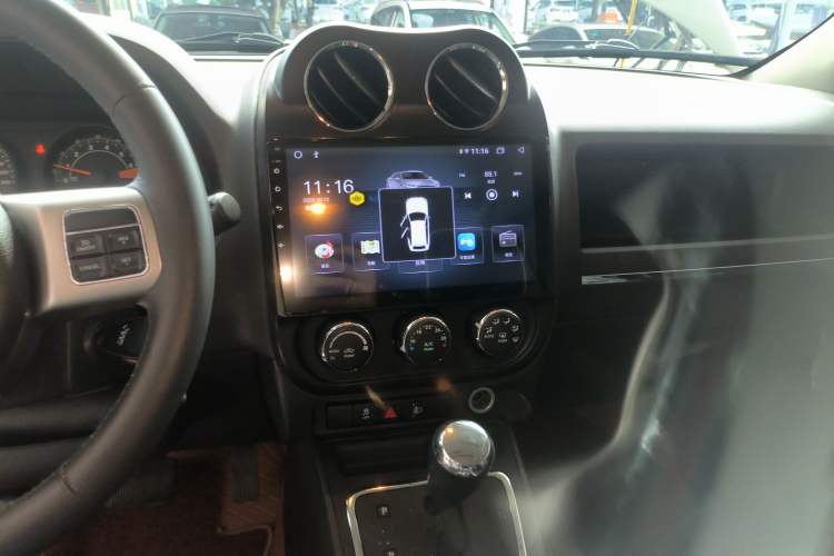 Used Jeep Patriot 2014 2.4L Sport Edition Audio And AC Panel