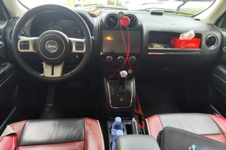 Used Jeep Patriot 2014 2.0L Sport Edition Center Console