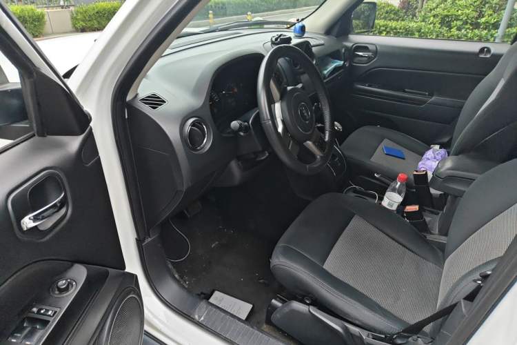 Used Jeep Patriot 2014 2.4L Sport Edition Driver Seat