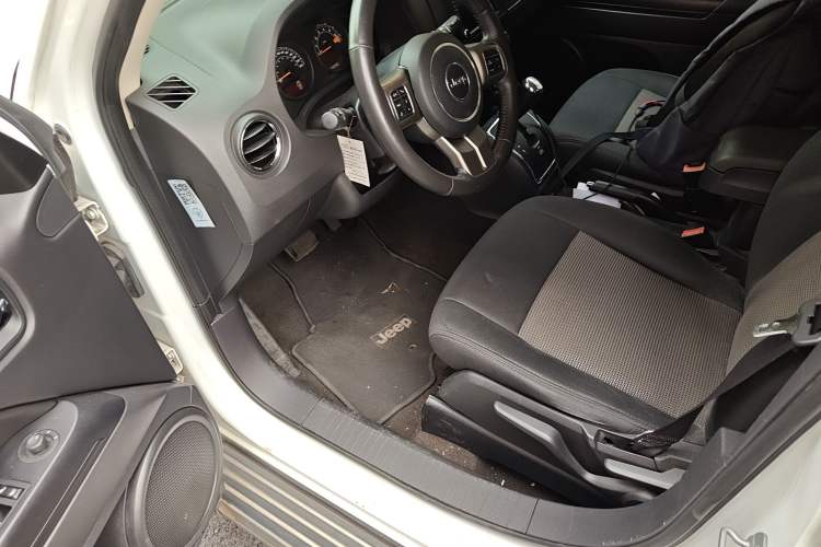 Used Jeep Patriot 2014 2.0L Sport Enhanced Edition Driver Seat